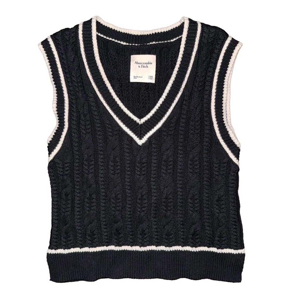 Abercrombie & Fitch Black Cable Knit Sweater Vest Dark Academia Preppy Coquette